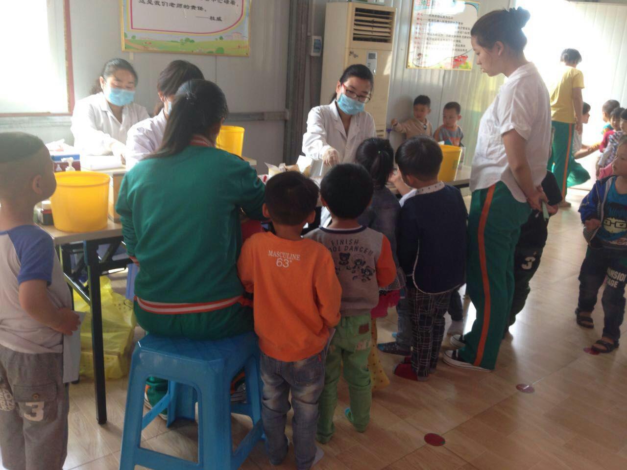 给宝宝的关爱——爱朵幼儿园六一体检