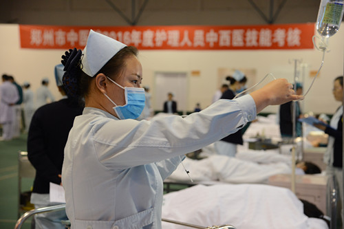 我院组织开展护理人员中西医技能年度考核