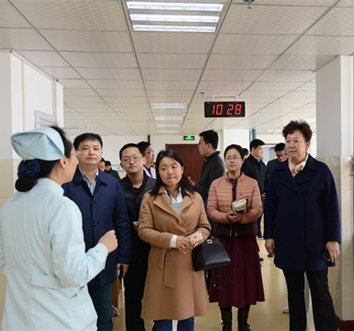 我院在汝河院区举办新闻媒体座谈会