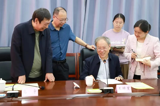 弘扬国医精粹 助力学科建设——王晞星国医大师莅临郑州市中医院指导工作