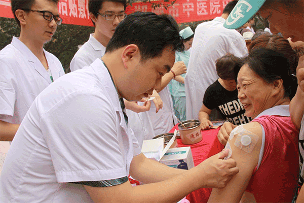 【杏林仁医】疼痛科主任李振：中西结合，为疼痛患者点亮希望之光