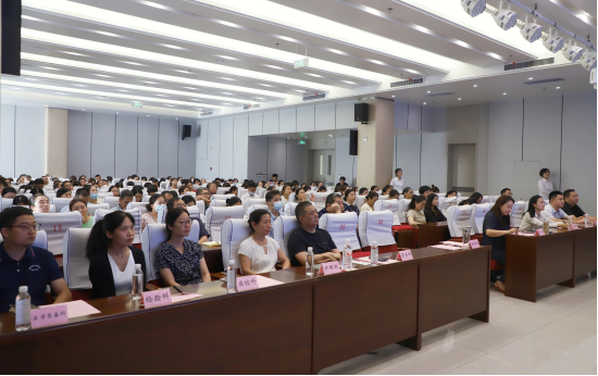 郑州市中医院召开2025年上半年感控工作会议