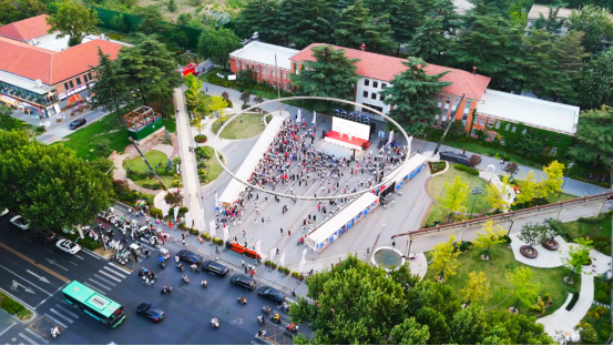 郑州中医药文化夜市秋季专场启幕 千余市民共赴养生之约