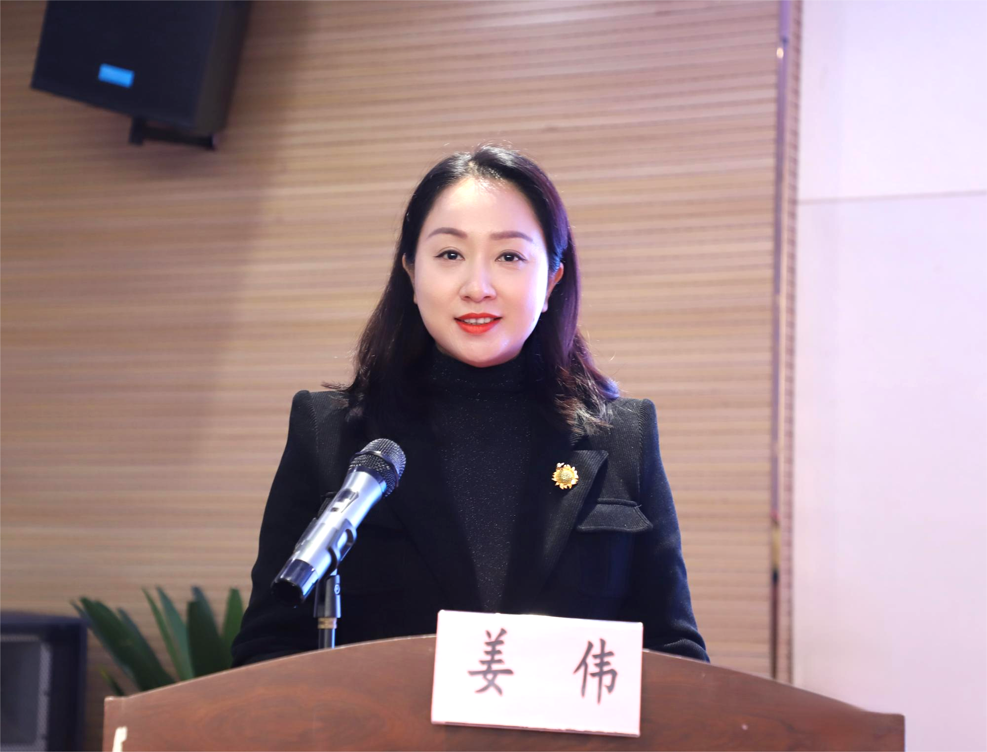 赋能中医护理发展 规范外治临床应用 ——“郑州市医疗机构中医护理质量控制中心2025年工作会议”圆满结束