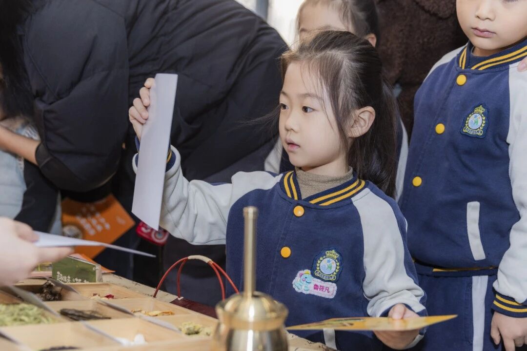 微信图片_2025-12-12_160342_012.jpg 微信图片_2025-12-12_160342_012.jpg