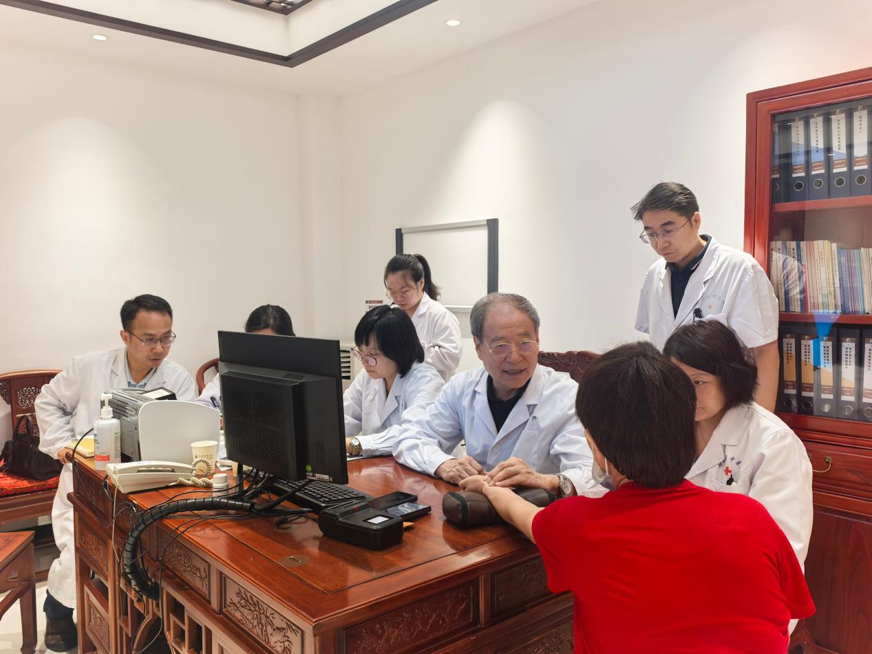 家门口看国医大师！王晞星教授赴我院开展坐诊与学术讲座